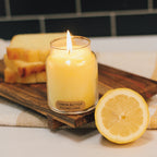 Geurkaars Lemon Butter Pound Cake 170 gram - 30 branduren
