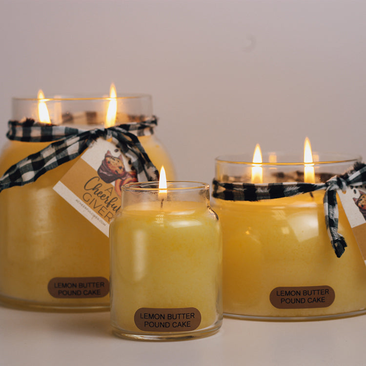 Geurkaars Lemon Butter Pound Cake 170 gram - 30 branduren